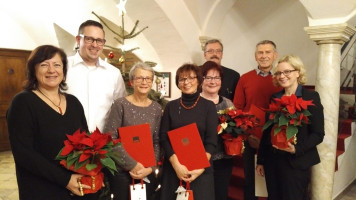 von links: MdB Bärbel Kofler, Martin Baumann, Margarete Hulm, Christl Rudholzner, Gaby Griesbeck, Robert Liedl, Erwin Rudholzner, MdL Natascha Kohnen